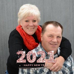 Meet your Posher, Lorinda